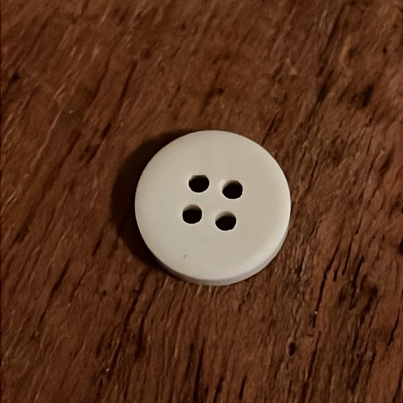 Levi's Button - Picture 3 of 4